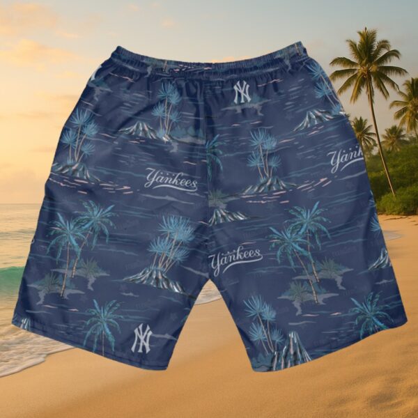 Yankees Navy Palm Print Tropical Hawaiian Shirt - Image 4