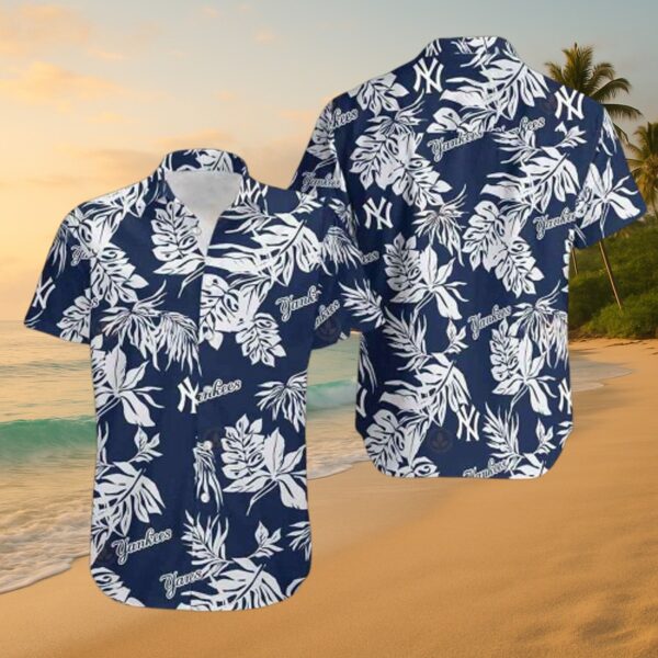 Yankees Navy Tropical Leaf Hawaiian Shirt - MLB Fan